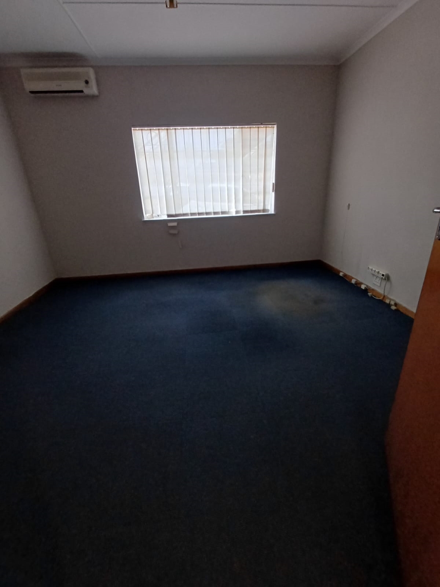 To Let commercial Property for Rent in Queenstown Central Eastern Cape